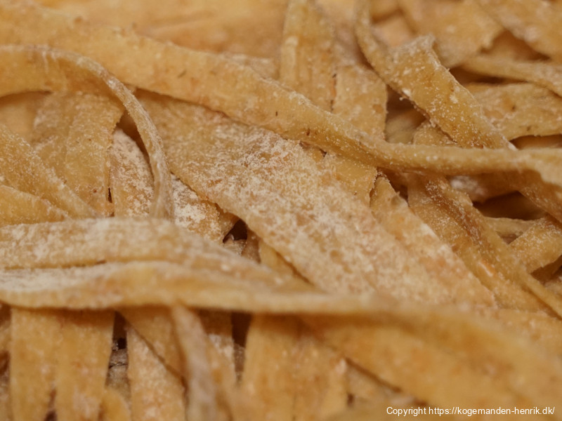 Hjemmelavet fuldkorns pasta